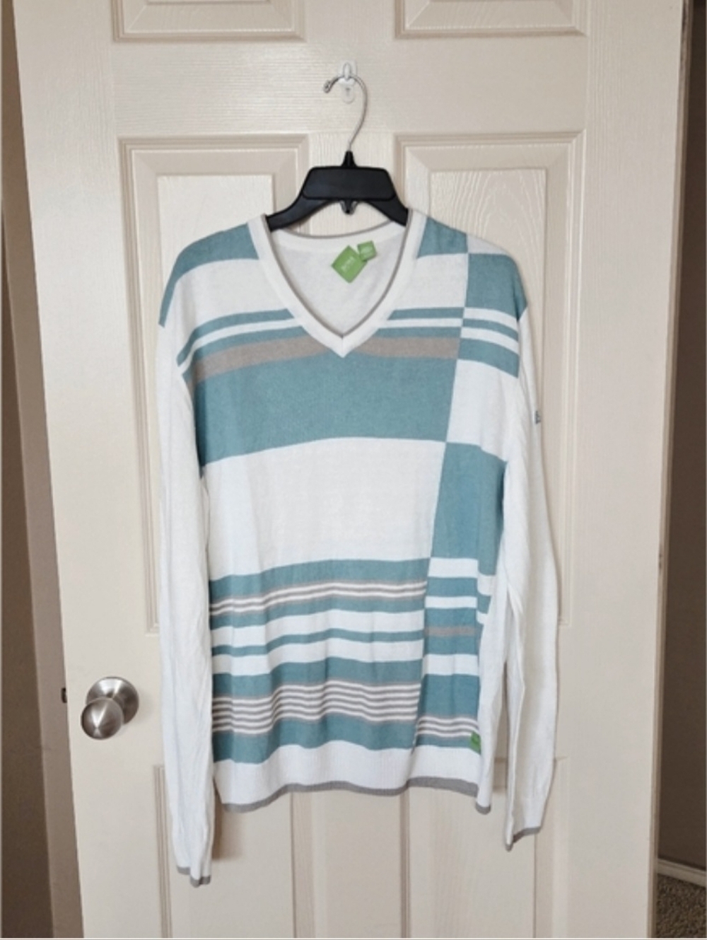 Hugo Boss Men's Cotton V-Neck Light Weight Sweater SZ L
